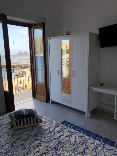 Others 3, Deluxe Lipari Room, Messina