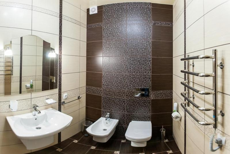 Bathroom 3, Отель "София", Vinnyts'ka