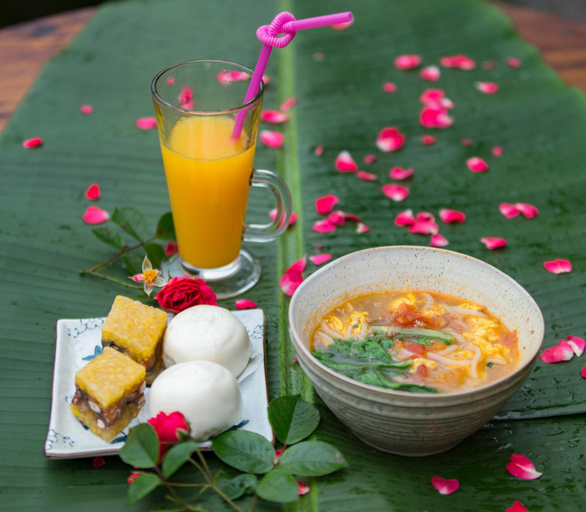 Food & Drinks 5, Yangshuo Yunshe Mountain Guesthouse, Guilin