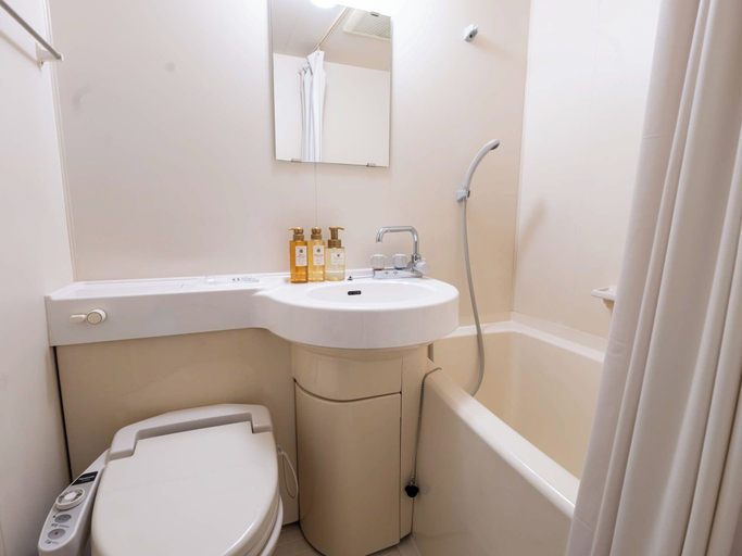 Bathroom 3, PLAZA IN MIYAKOJIMA HOTEL, Osaka