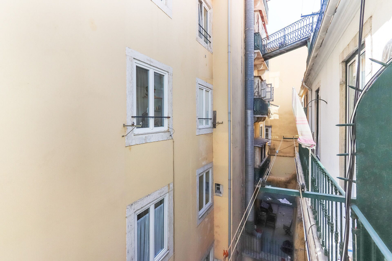 Others 5, Santos Tiny Studio II by Homing, Lisbon