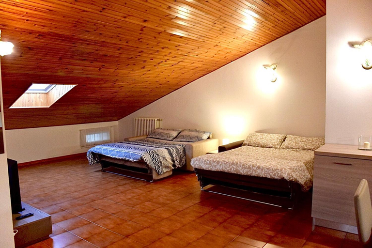 Bedroom 10