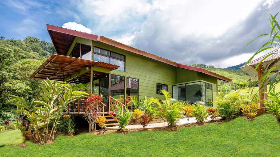 Cabanas Caeli, La Fortuna Rainforest Glass Cabin with Amazing Views, San Ramón