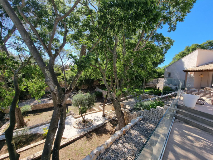 2, Villa THAIS, Gard