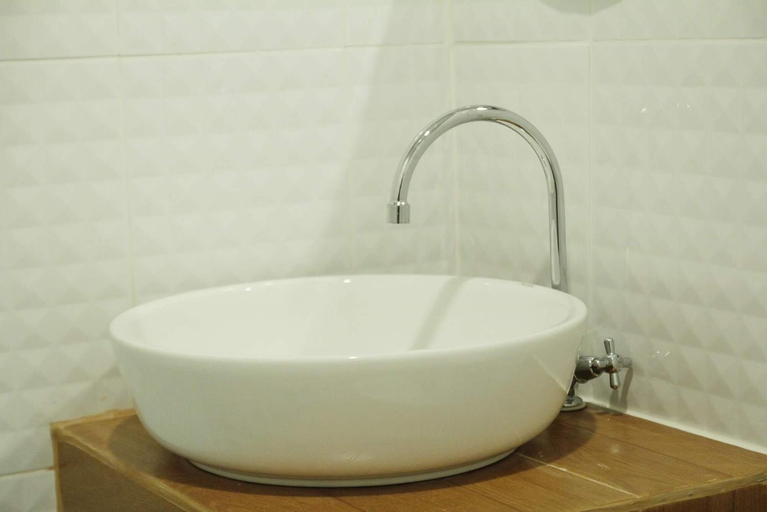 Bathroom 4