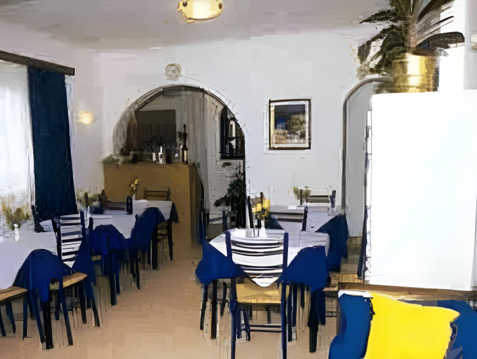 Food & Drinks 4, Markakis Studios Fira Town, South Aegean