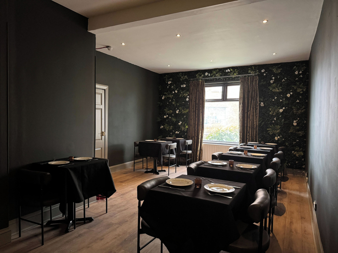 Others 4, The Abbey Residence, Edinburgh