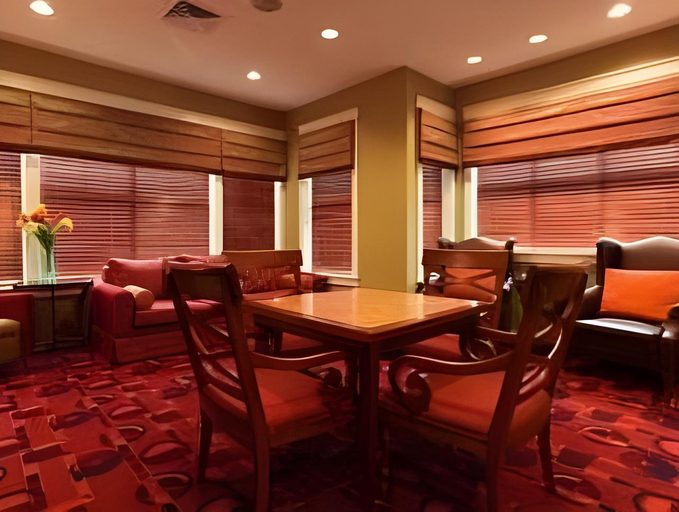 Food & Drinks 5, Residence Inn by Marriott O'Fallon, Saint Charles
