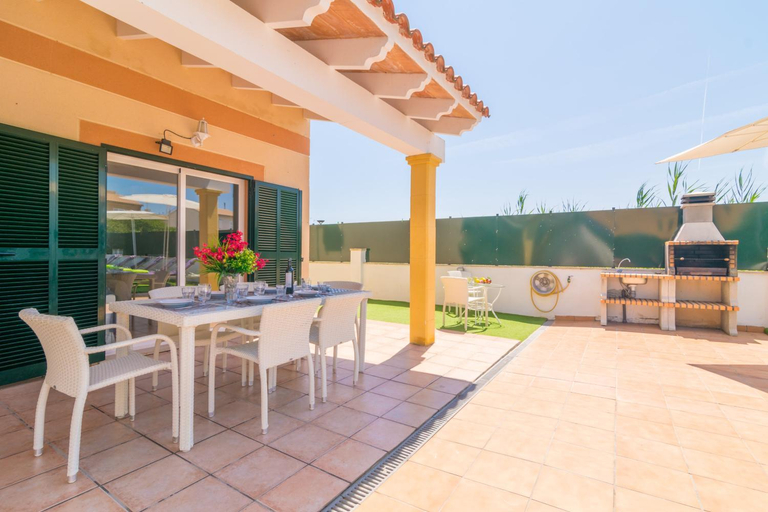 Others 4, Casa Marcos, Baleares