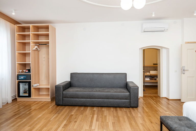 Others 5, Casa Luxemburg, Sibiu