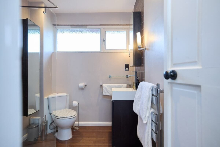 Bathroom 4, The Peckham Escape - Modern 3bdr With Garden, London