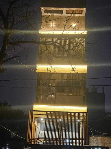 Others 5, Gaurav Inn, Faizabad