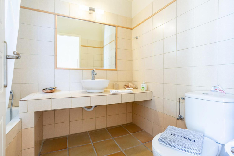 Bathroom 3, Villa Nora, Ionian Islands