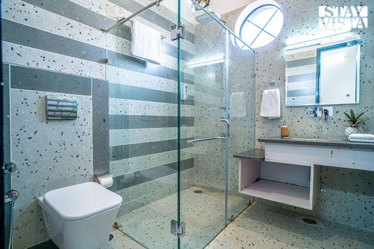 Bathroom 3, StayVista at Ivycrest Estate, Dehradun