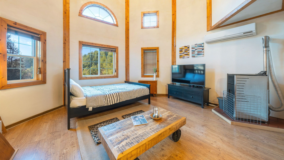 Bedroom 2, Hongcheon Fiction House Pension, Hongcheon