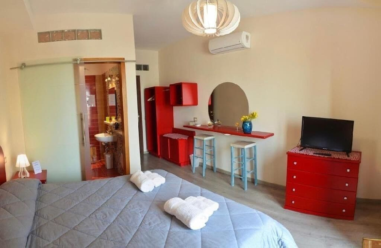 Bedroom 3, FURTURE' ROOMS, Napoli