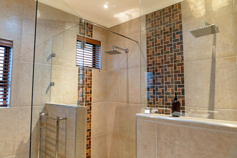 Bathroom 4, Boplaas Guesthouse, Cape Winelands