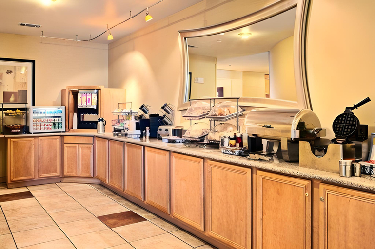 Food & Drinks 5, Comfort Suites Ardmore, Carter