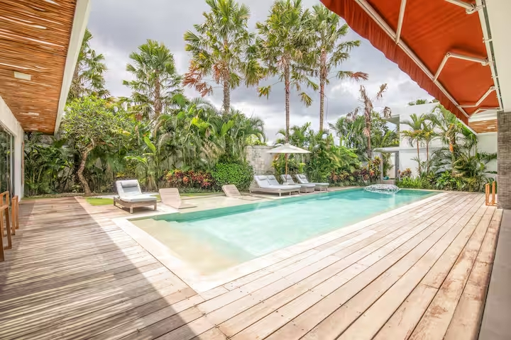 Sport & Beauty 2, Villa Wayang - Luxurious 5BR Dream Villa, 200m to Berawa Beach, Badung