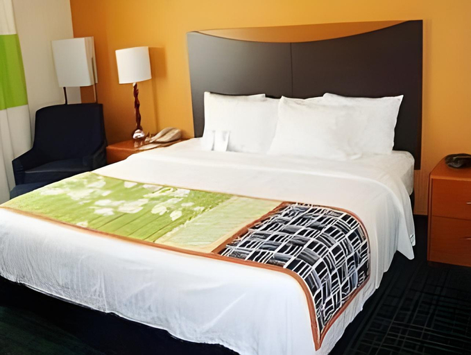Bedroom 3, Country Inn & Suites by Radisson, Bismarck-Mandan, Burleigh