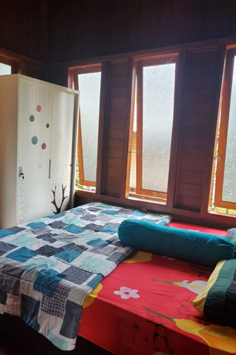 Bedroom 24