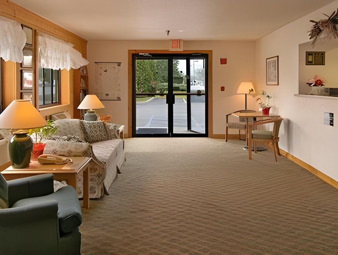 Public Area 2, Super 8 by Wyndham Ticonderoga, Essex