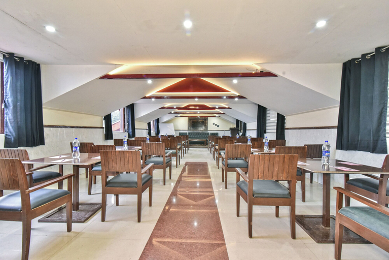 Food & Drinks 4, Bear Valley Resort, Chamba