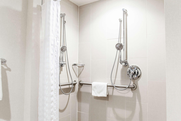 Bathroom 4, Doubletree By Hilton Pleasant Prairie Kenosha, Kenosha