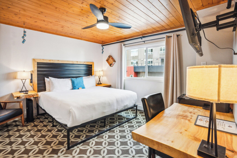 Bedroom 2, Highliner Hotel, Anchorage