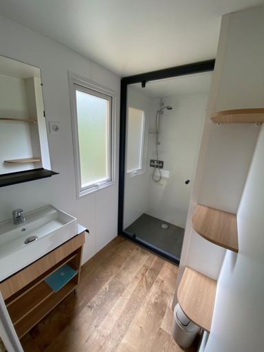 Bathroom, Camping de l'Arnel, Hérault