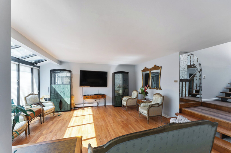 Dining Room 21