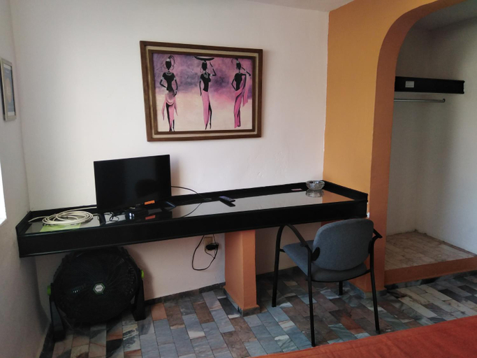 Others 4, Gal - Habitaciones Confortables, Cuernavaca