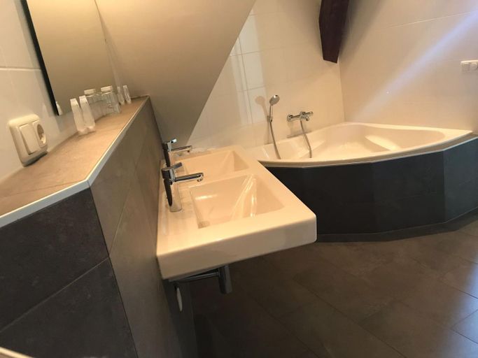 Bathroom, De Jufferen Lunsingh, Noordenveld