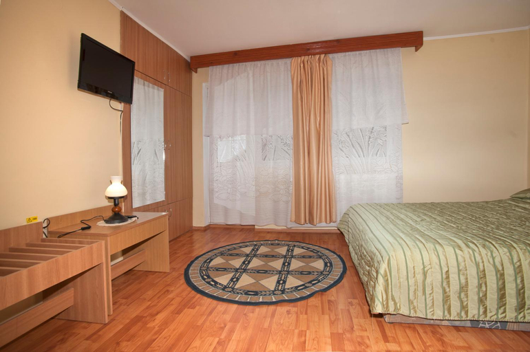 Others 3, Casa Tudor, Sinaia