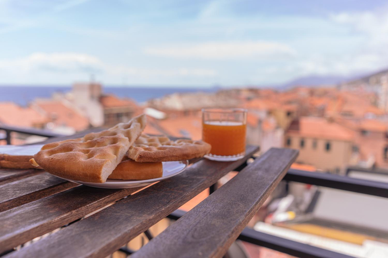 Food & Drinks 4, Attico43 Openspace Fronte Mare, Savona