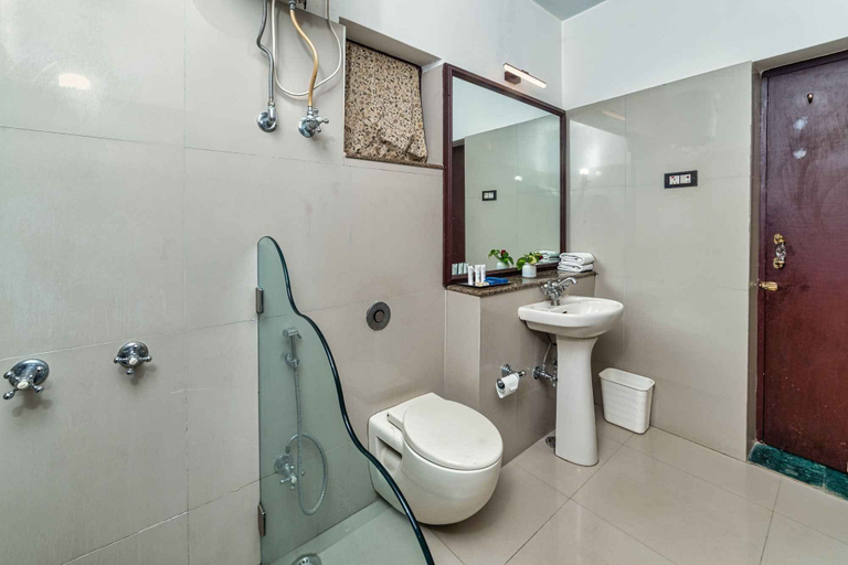 Bathroom 4, Yaan Wellness Retreat, Udaipur