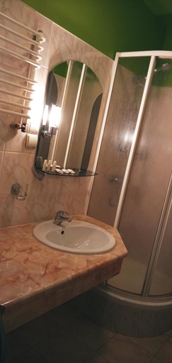Bathroom 3, Zajazd Bog-Mar, Krosno