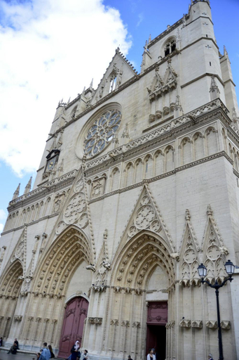 Exterior 14