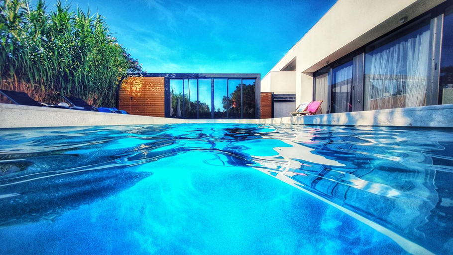 Balcony/terrace 2, Villa Aurus - Luxury 5 bedroom, Vir