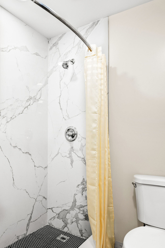 Bathroom 4, La Mirage Inn - Long Beach, Los Angeles