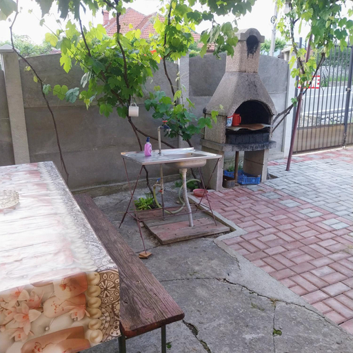Others 1, CASA ANDREEA, Novaci