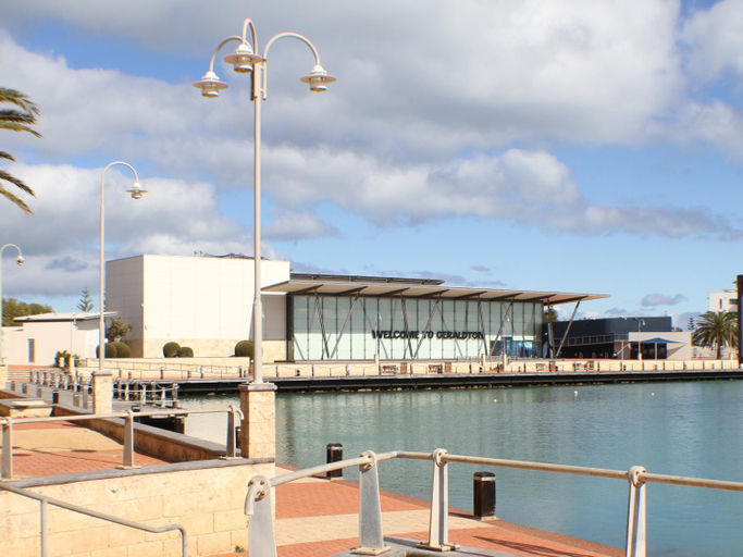 Others 5, Geraldton Luxury Vacation Home with free Streaming, Geraldton