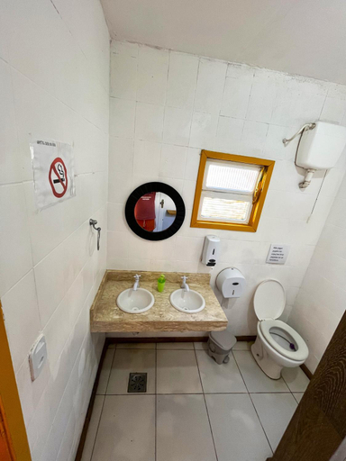 Bathroom 2, Hostel Casa Da Ana, Armação dos Búzios