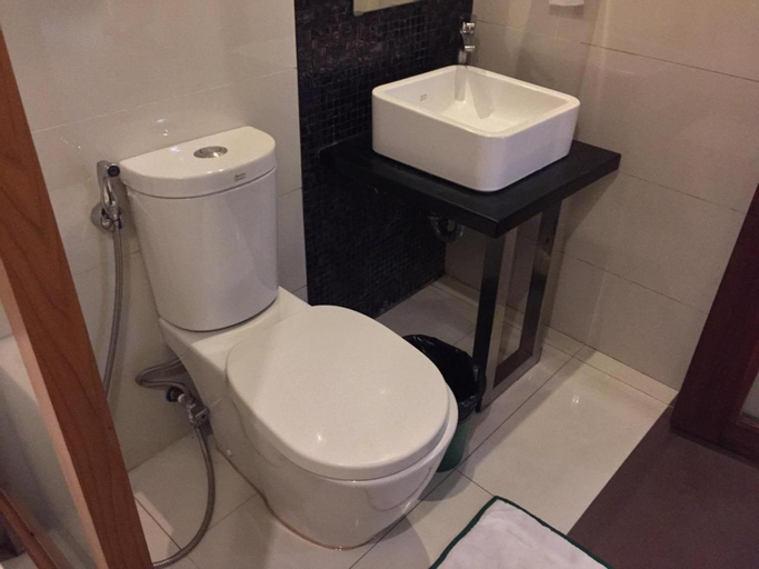 Bathroom 5