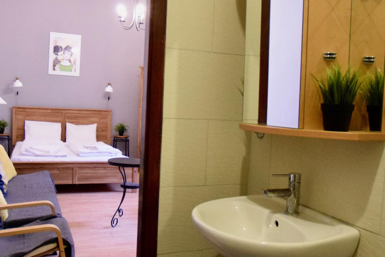 Bedroom 2, Budget Apartment by Hi5 - Vaci street 44, Budapesti