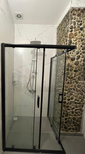 Bathroom 2, AHO 103 dag manzaralı oda, Araklı
