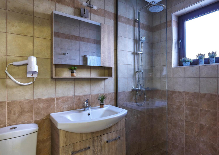Bathroom 2, Villa Feronia, Crete