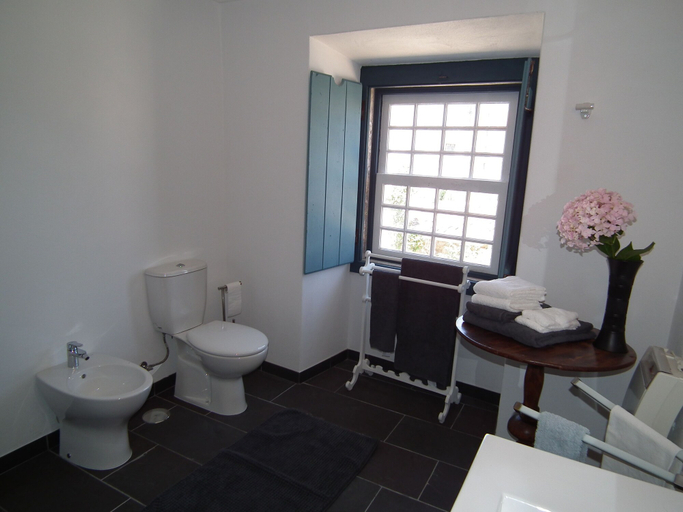 Bathroom 3, Casa da Palma, Bombarral