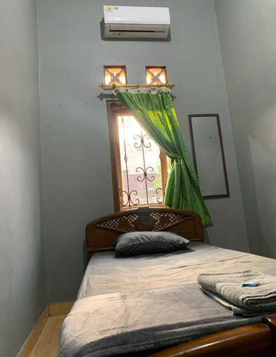 Bedroom 5, Cedhak Malioboro Homestay, Yogyakarta