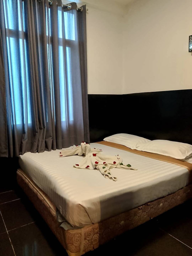 Bedroom 4, Triple H Hotel, Yangon